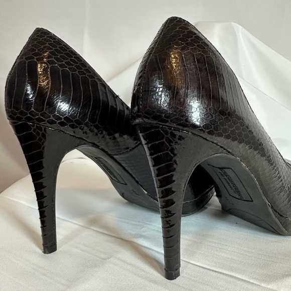 Dark brown crocodile pattern size 7.5 - Picture 7 of 7